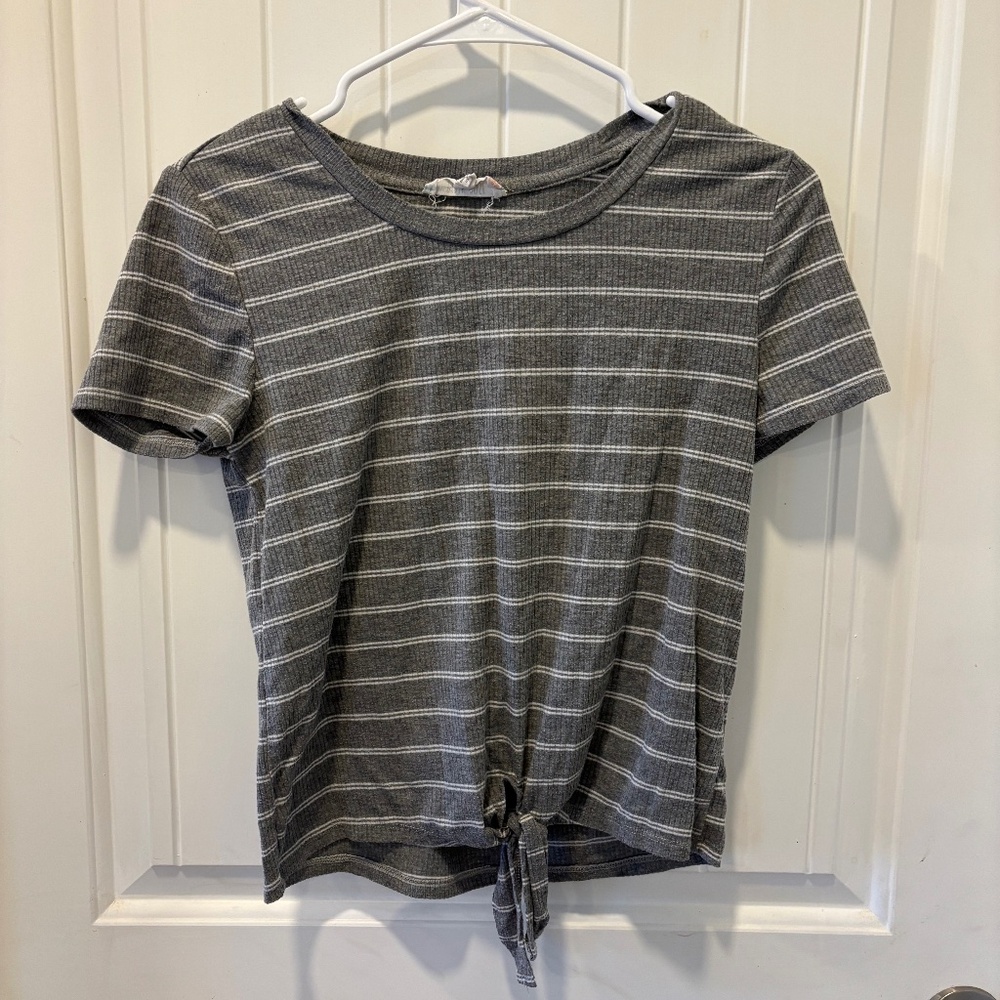 Women’s short sleeve top